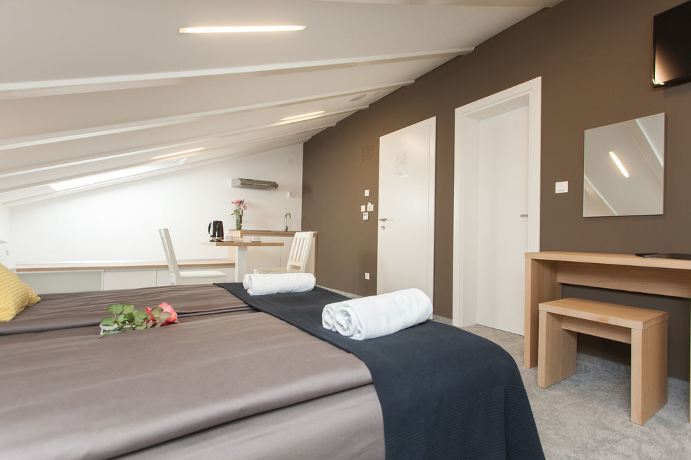 Villa Castrum Rovinj Exterior photo