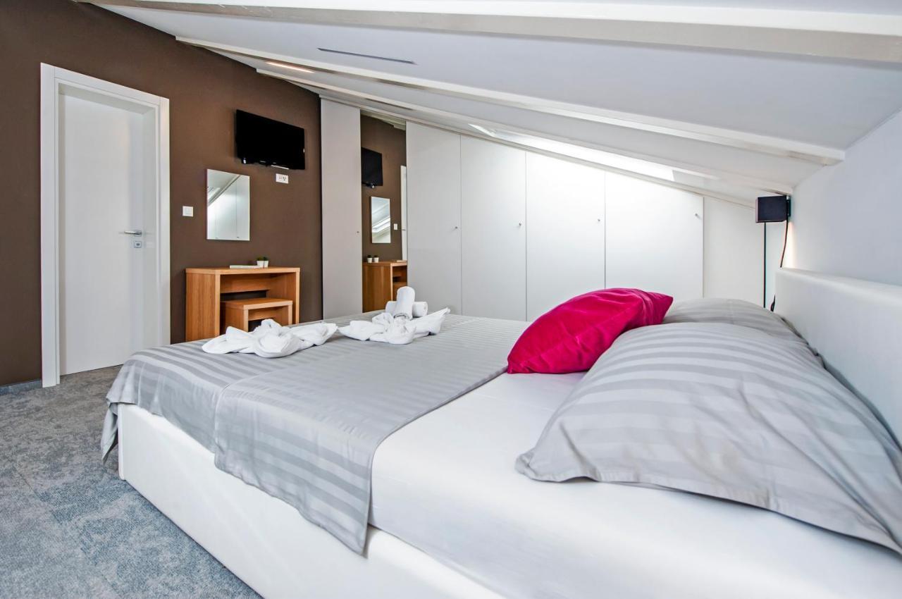 Villa Castrum Rovinj Exterior photo