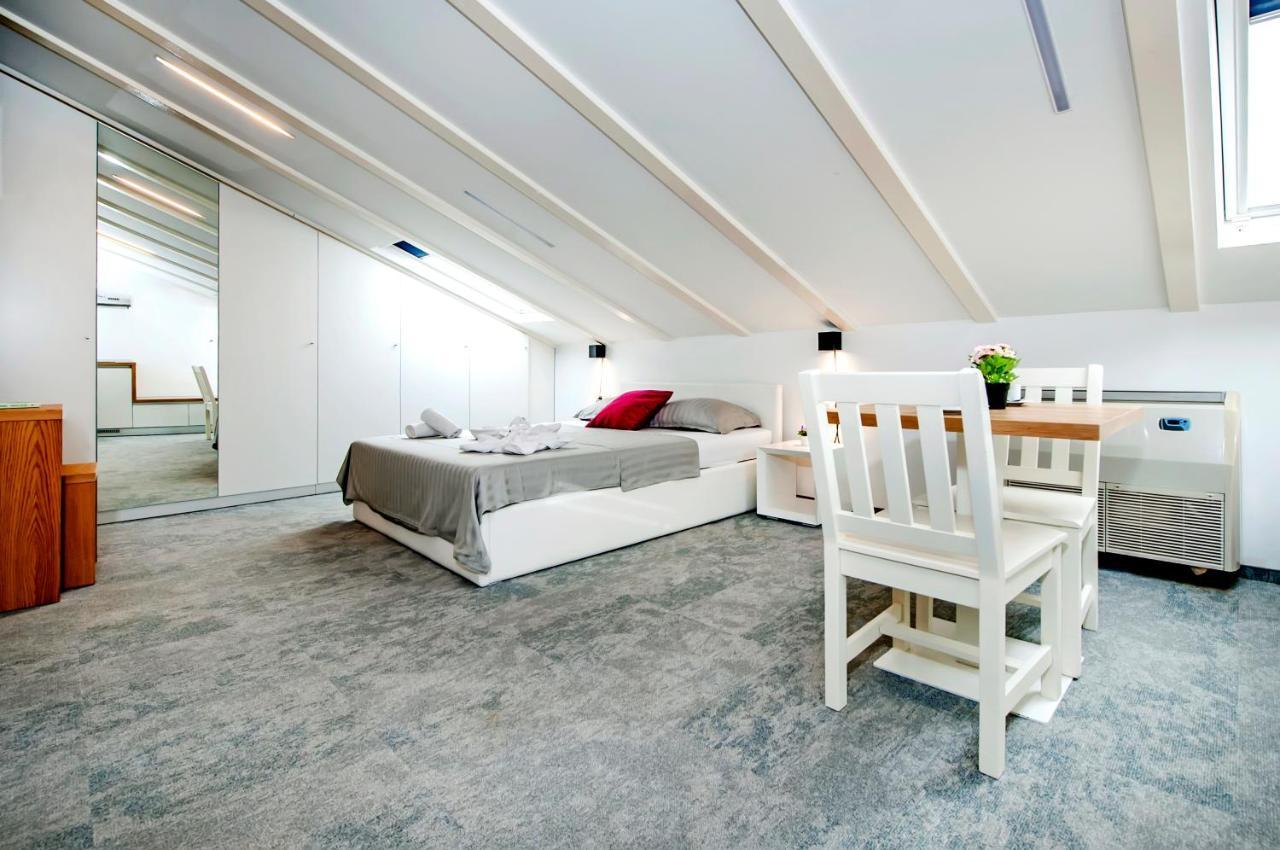Villa Castrum Rovinj Exterior photo